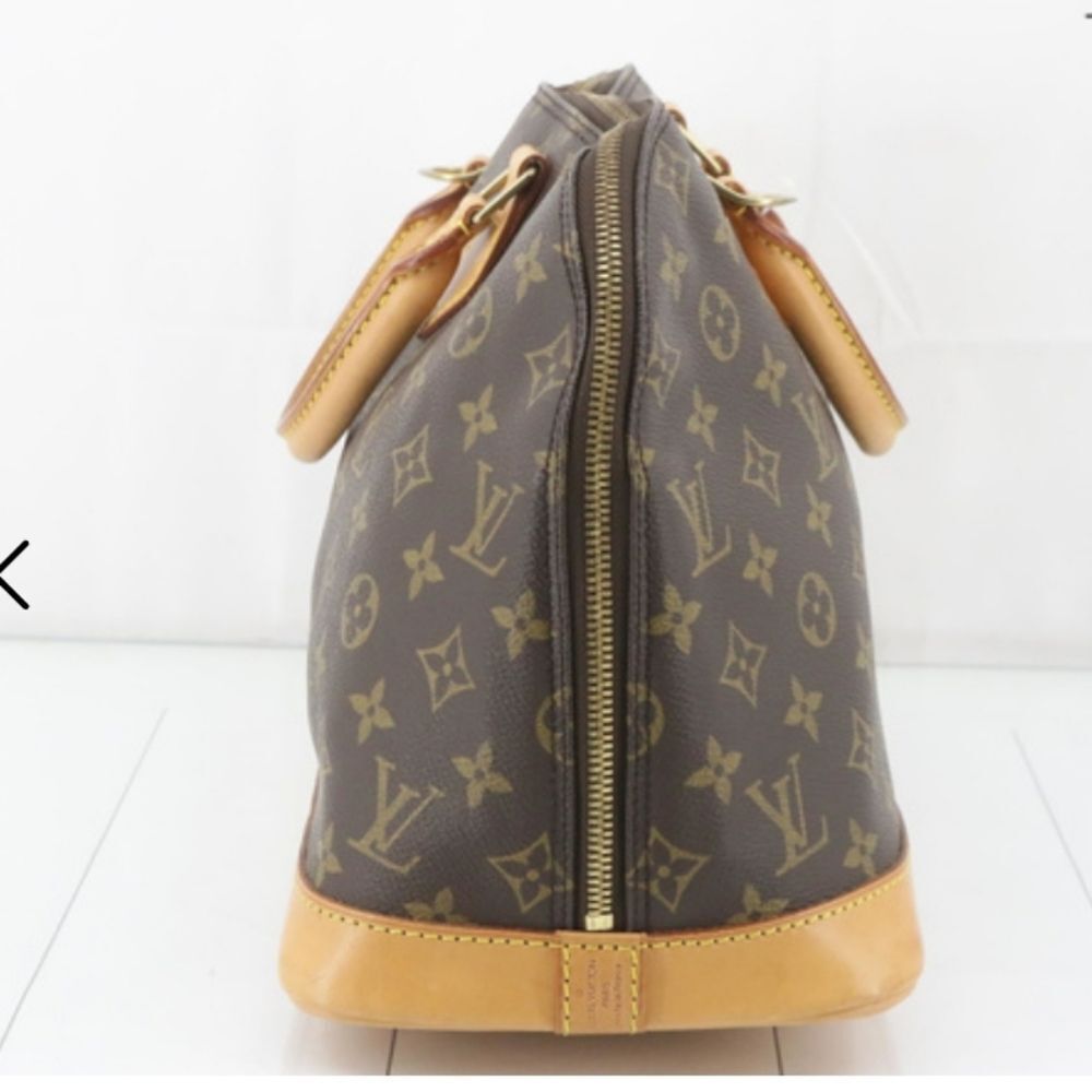 Authentic Louis Vuitton Alma - Picture 2 of 13
